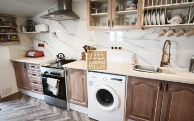 Casa de pueblo en Altea la Vella, en 2 plantas con varias terrazas.